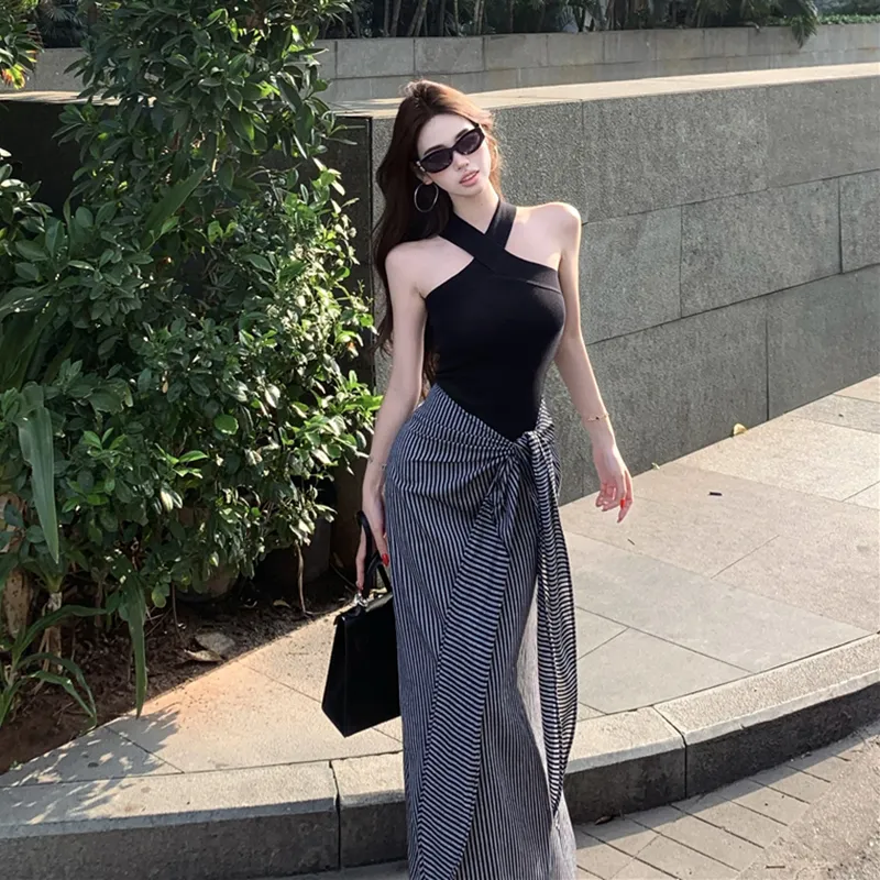 Garbege Two Piece Skirt Sets Women's Black Top Stripes Skirt Set-5