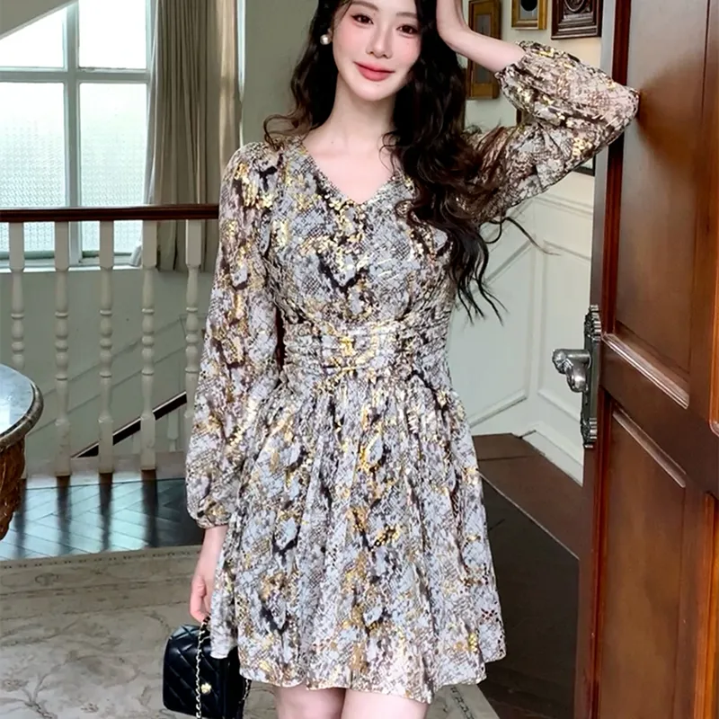 Garbege Long Sleeved Dresses Women's Multicolor-3