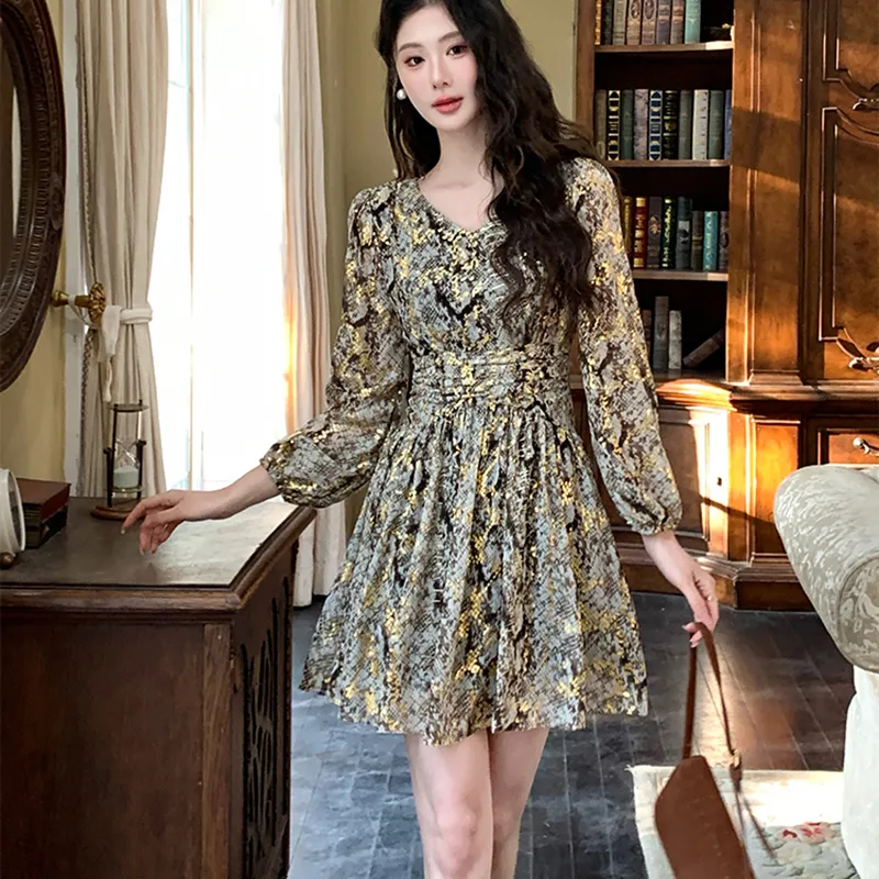 Garbege Long Sleeved Dresses Women's Multicolor-2