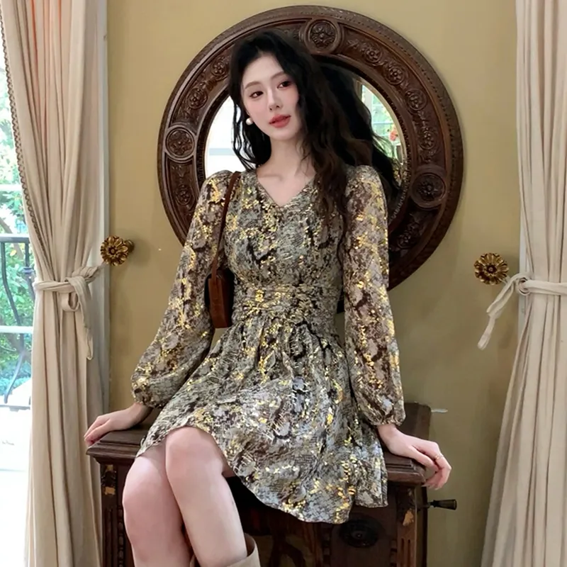 Garbege Long Sleeved Dresses Women's Multicolor-6