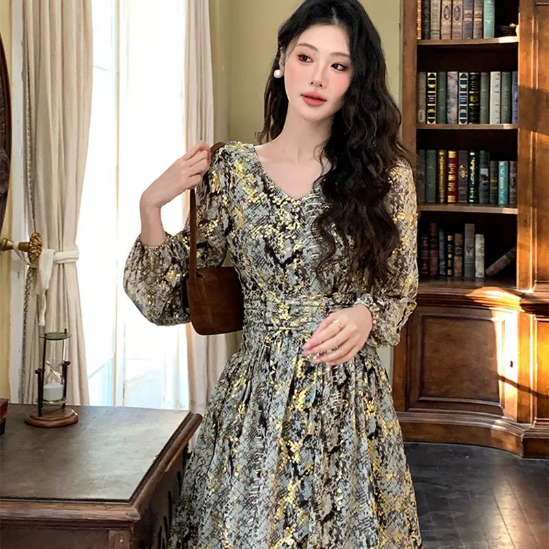 Garbege Long Sleeved Dresses Women's Multicolor-4