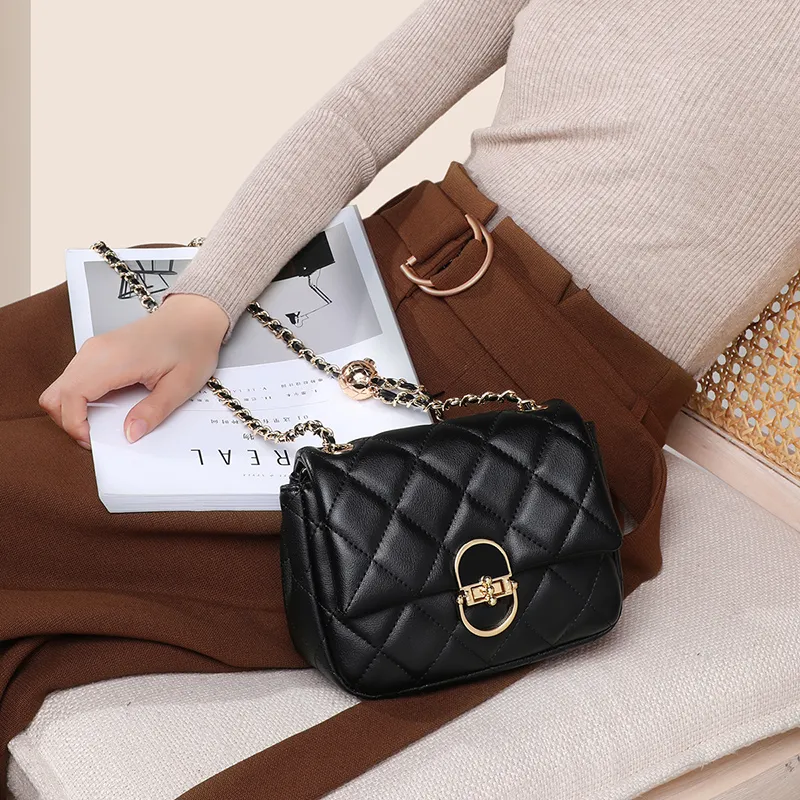 COMELY Crossbody Bags Black-3