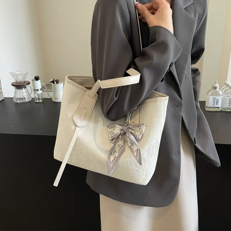 COMELY Cow Leather Tote Bag, Shopping Bag, Shoulder Bag Regular Women's Ecru-3
