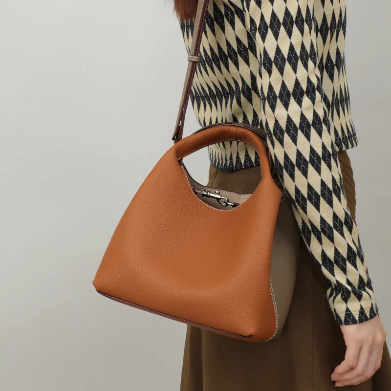 COMELY Handbags-6