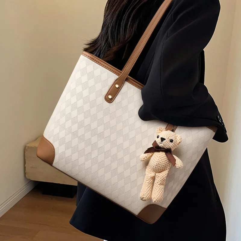 COMELY Cow Leather Tote Bag Shopping Bag Shoulder Bags Women's Ecru-1