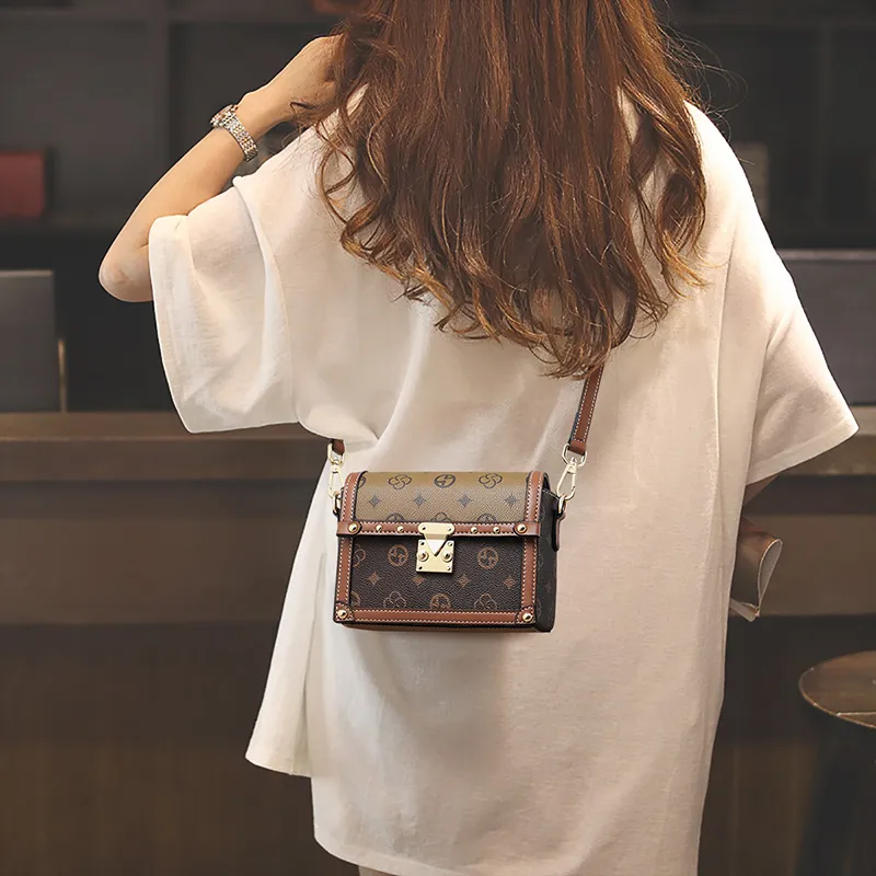 COMELY Synthetic Leather Crossbody Bag, Shoulder Bag Women's Coffee-3