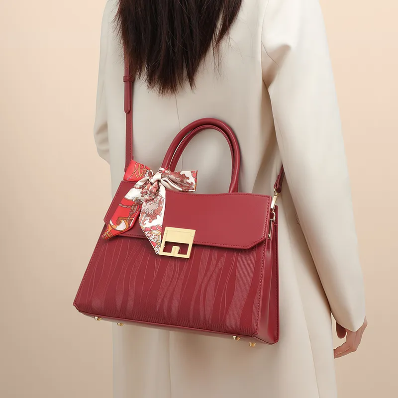 COMELY Cow Leather Patchwork Synthetic Leather Wedding Handbag Shoulder Bag Crossbody Bag Regular Women's Burgundy-4