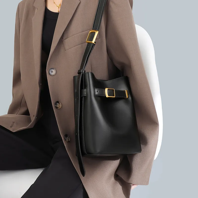 COMELY Cow Leather Patchwork Synthetic Leather Bucket Bags Shoulder Bag Crossbody Bag Regular Women's Black-4