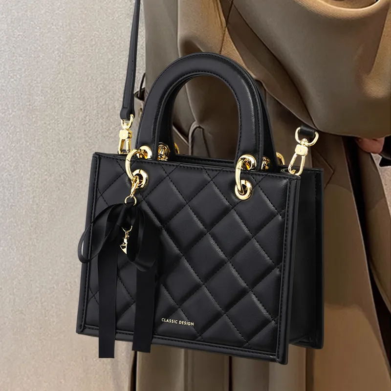 COMELY Cow Leather Handbag Shoulder Bag Crossbody Bag Regular Women's Athenian Black-1