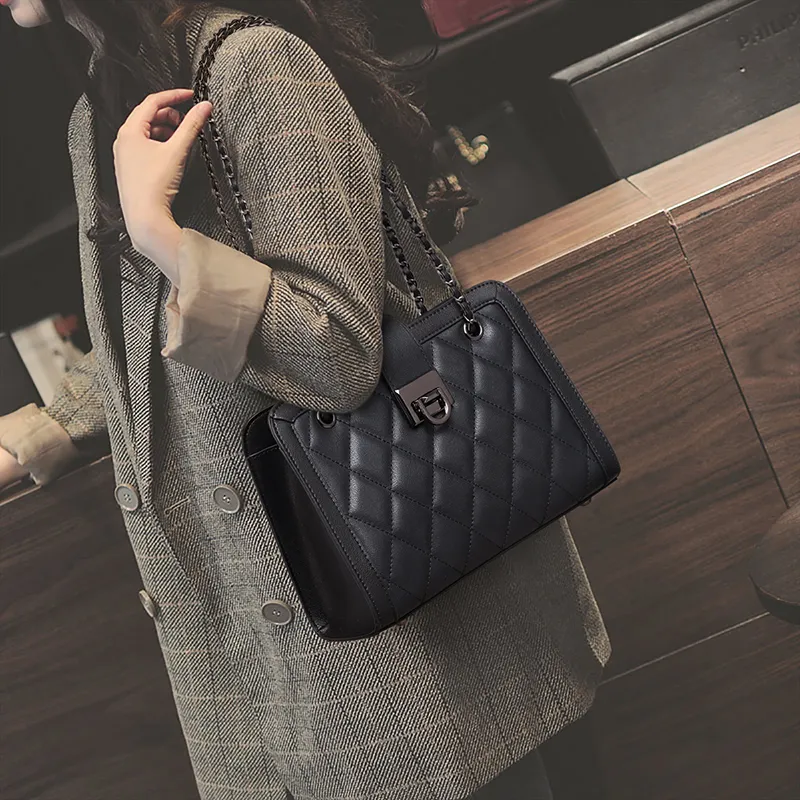 COMELY Crossbody Bags Black-3