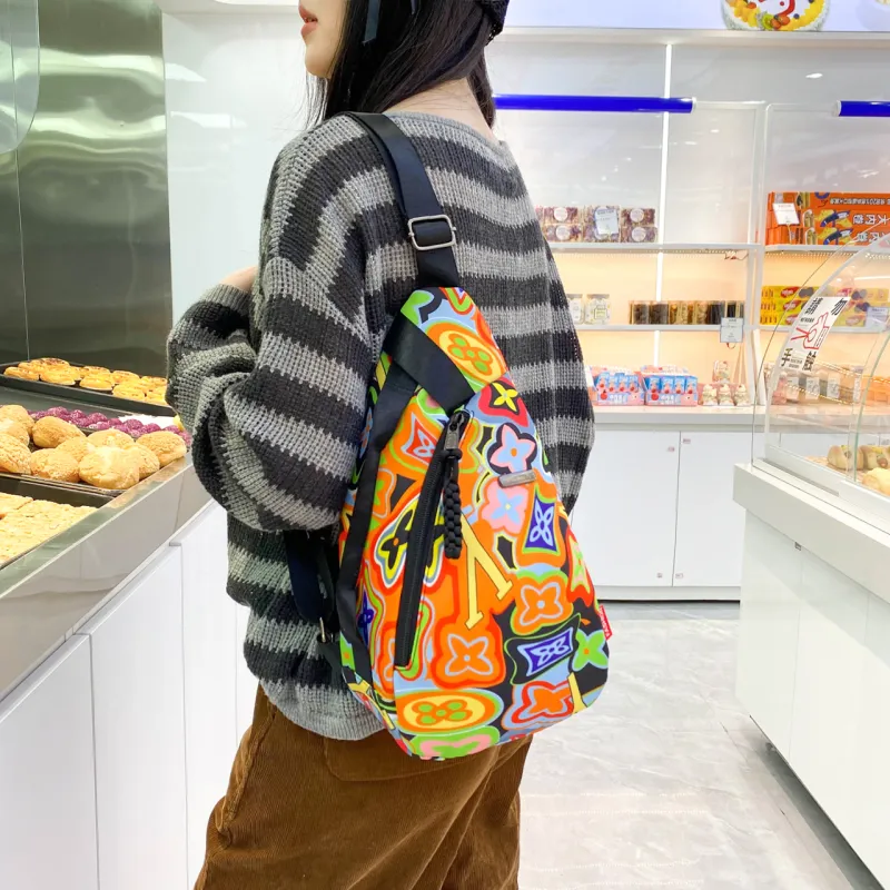 GEERDUN Nylon Sling Bag Regular Unisex Black/Orange Red/Green/Pink-9