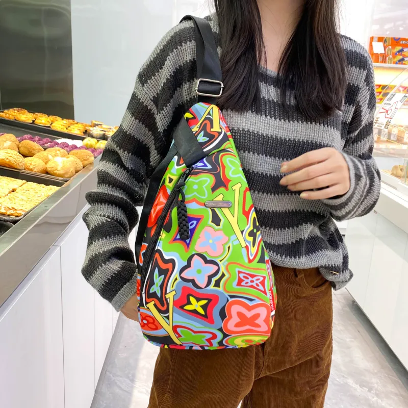 GEERDUN Nylon Sling Bag Regular Unisex Black/Orange Red/Green/Pink-12