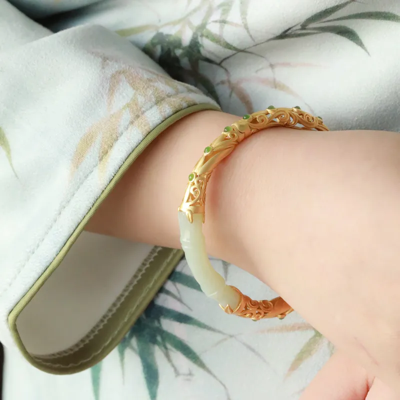 Mrs. Song Bangles Pale Greenish White Jade Women's-1