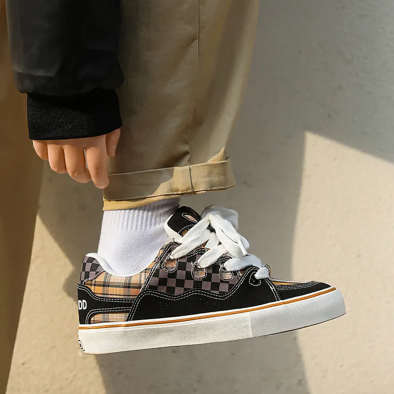 Medd Skateboard Shoes Unisex Low Top White Plaid/White Gray/Black-35