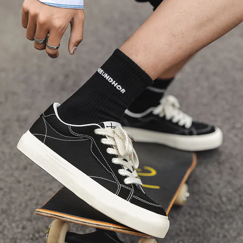 Ignition Lightweight And Breathable Low Top Skateboard Shoes Unisex-2