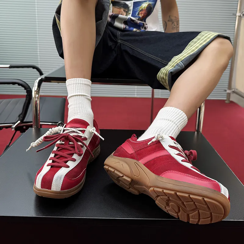 Ignition Anti Slip Wear Resistant Low Top Casual Shoes Unisex Red-2