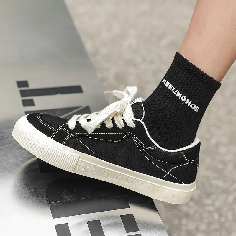 Ignition Lightweight And Breathable Low Top Skateboard Shoes Unisex-5