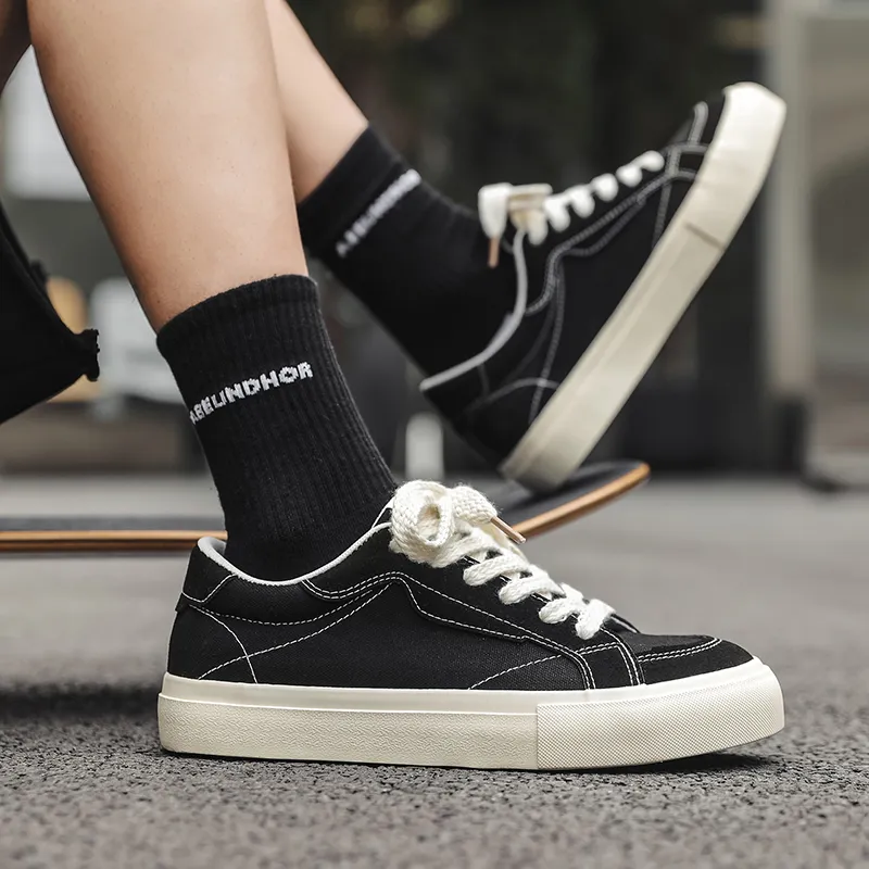 Ignition Lightweight And Breathable Low Top Skateboard Shoes Unisex-3