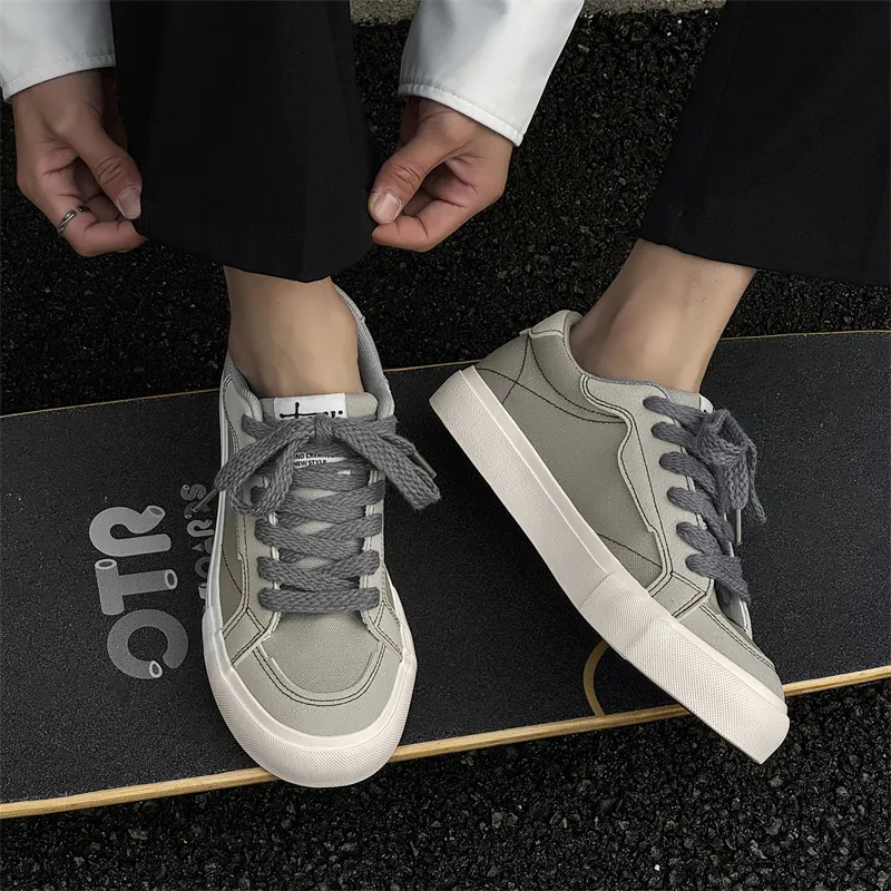 Ignition Lightweight And Breathable Low Top Skateboard Shoes Unisex-34