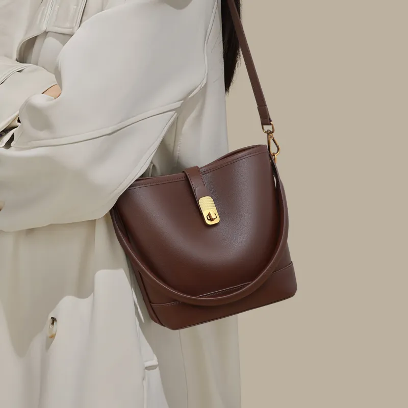 MILLIE'S Cow Leather Shoulder Bag, Crossbody Bag, Handbag Regular Women's Pitch Black Coffee-4