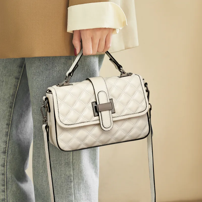 MILLIE'S Cow Leather Underarm Shoulder Bag, Crossbody Bag, Handbag Regular Women's Black/White-6