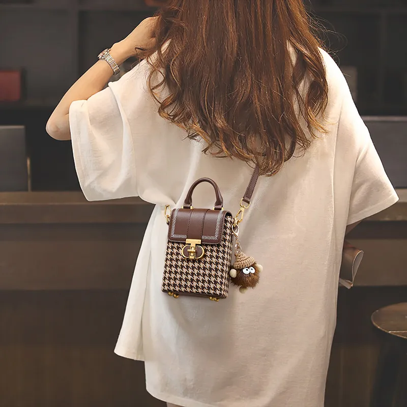MILLIE'S Fabric, Synthetic Leather Underarm Shoulder Bag, Crossbody Bag, Handbag Regular Women's Khaki & Coffee-1
