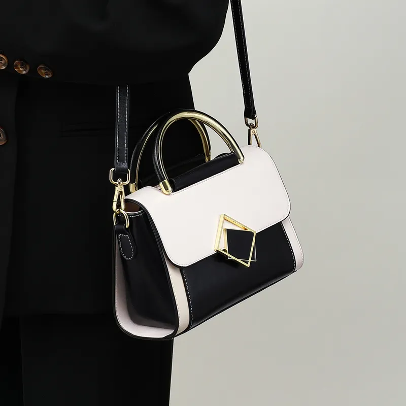 Millies Handbags Black & White-2