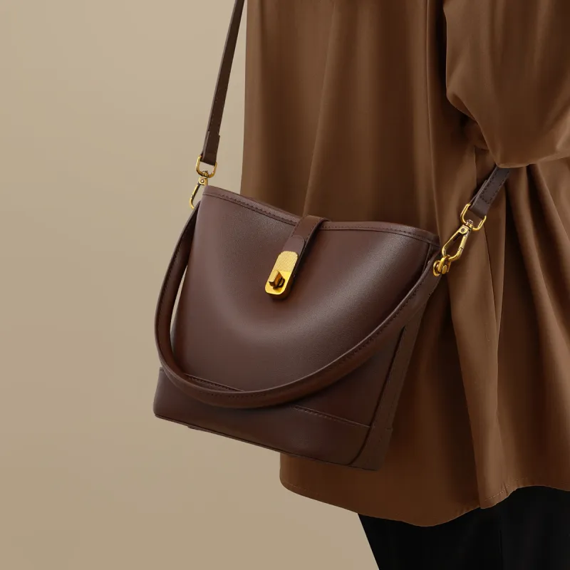 MILLIE'S Cow Leather Shoulder Bag, Crossbody Bag, Handbag Regular Women's Pitch Black Coffee-2