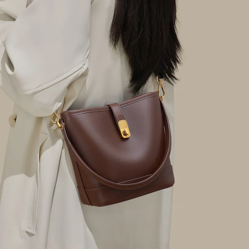 MILLIE'S Cow Leather Shoulder Bag, Crossbody Bag, Handbag Regular Women's Pitch Black Coffee-3