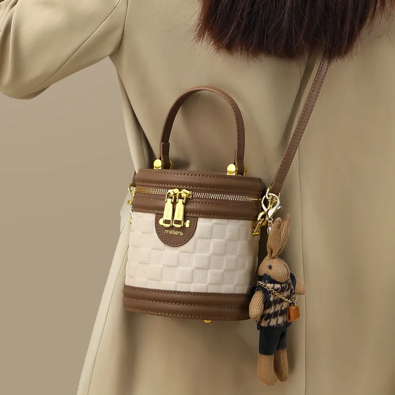MILLIE'S Cow Leather Bucket Bag, Shoulder Bag, Crossbody Bag, Handbag, Cylinder Bag Regular Women's Ecru-3