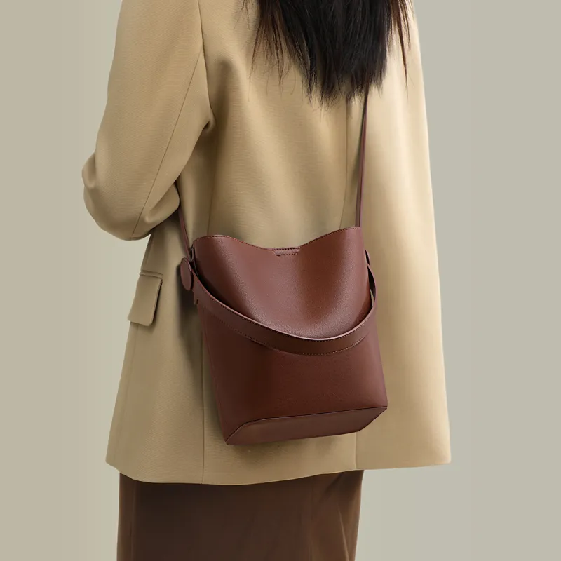 Millies Handbags-1