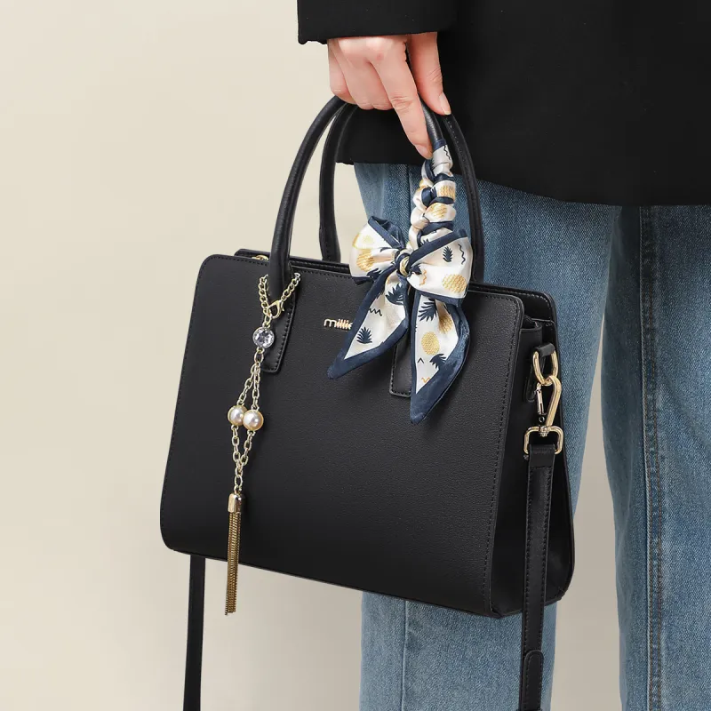 MILLIE'S Cow Leather Mom Bag Handbag Regular Women's Black-7