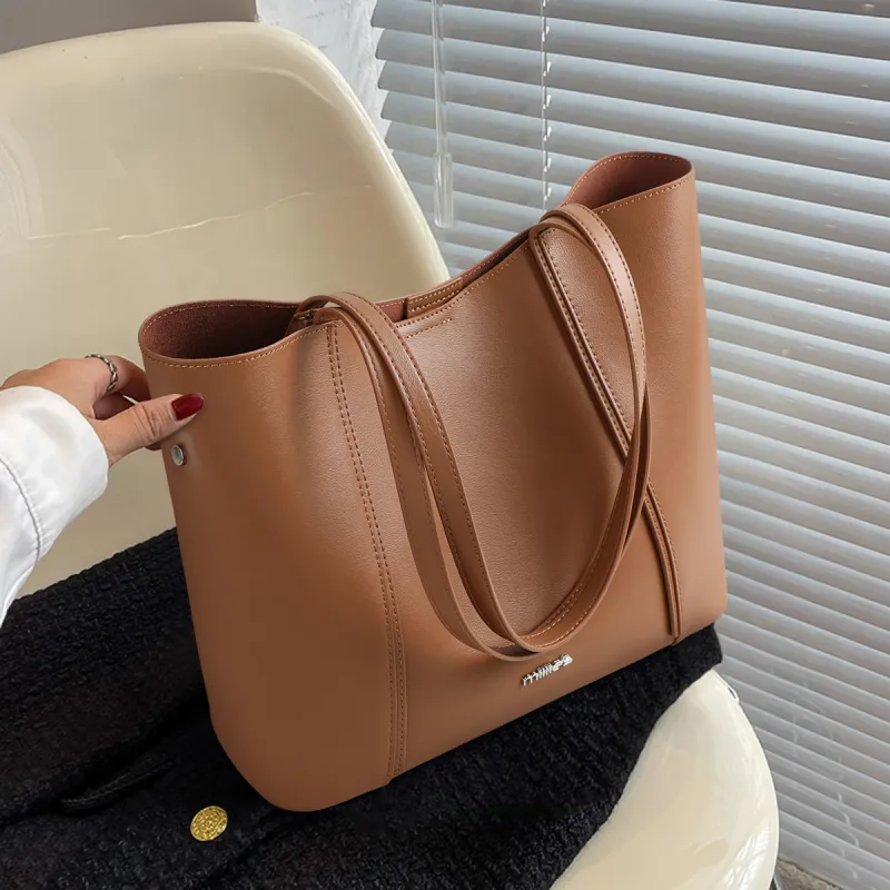 MILLIE'S Cow Leather Commute Bag, Shoulder Bag, Handbag, Tote Bag, Shoulder Bag Tubas Women's Ecru/Brown-6
