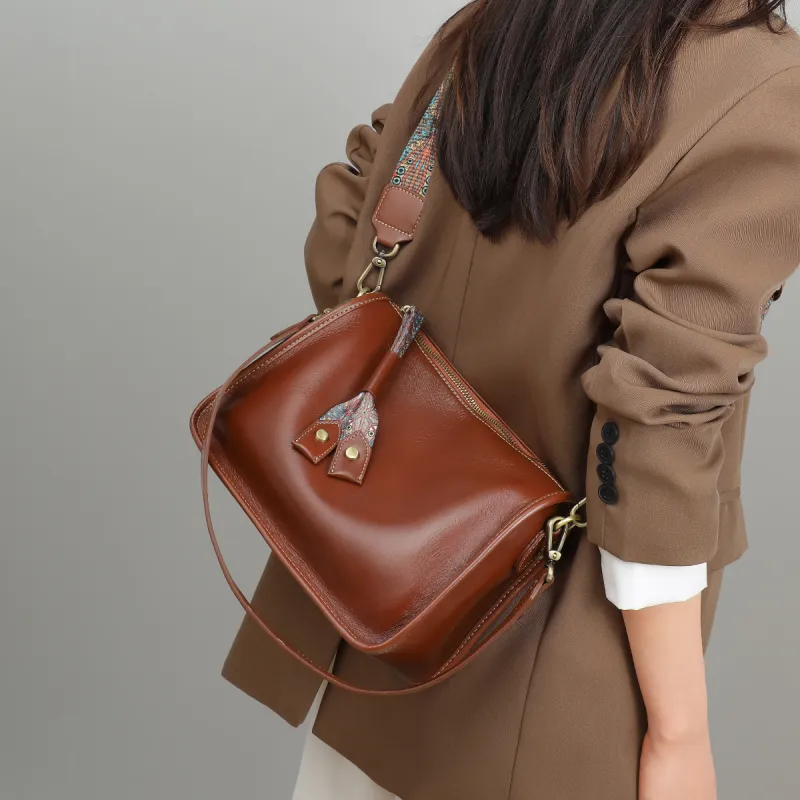 MILLIE'S Cow Leather Shoulder Bag Crossbody Bag Boston Bag Regular Women's Dark Coffee/Caramel-6