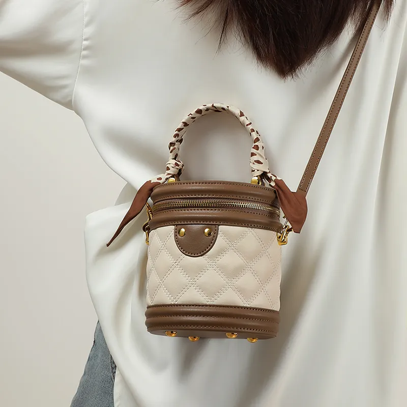 MILLIE'S Cow Leather Handbag, Shoulder Bag, Crossbody Bag, Cylinder Bag Regular Women's White/Black-3
