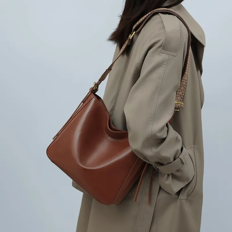 MILLIE'S Cow Leather Shoulder Bag Crossbody Bag Bucket Bag Regular Women's Dark Brown-3