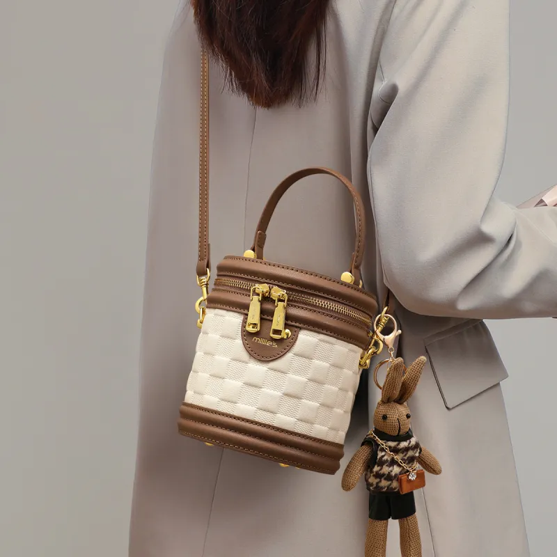 MILLIE'S Cow Leather Bucket Bag, Shoulder Bag, Crossbody Bag, Handbag, Cylinder Bag Regular Women's Ecru-2