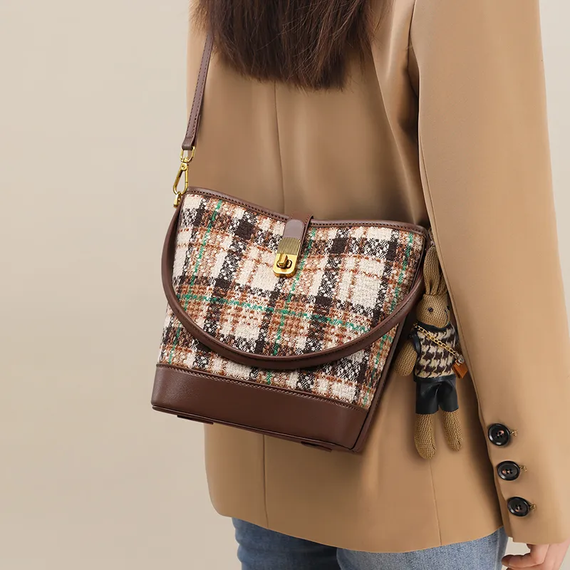 MILLIE'S Fabric, Synthetic Leather Handbag, Shoulder Bag, Crossbody Bag, Bucket Bag Regular Women's Coffee-1