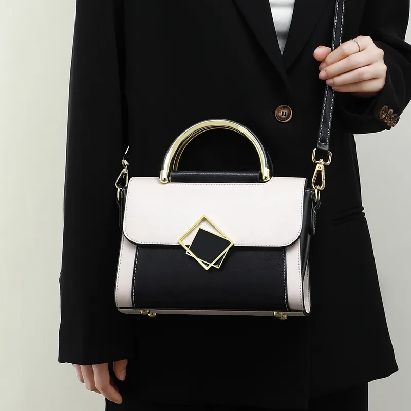 Millies Handbags Black & White-4