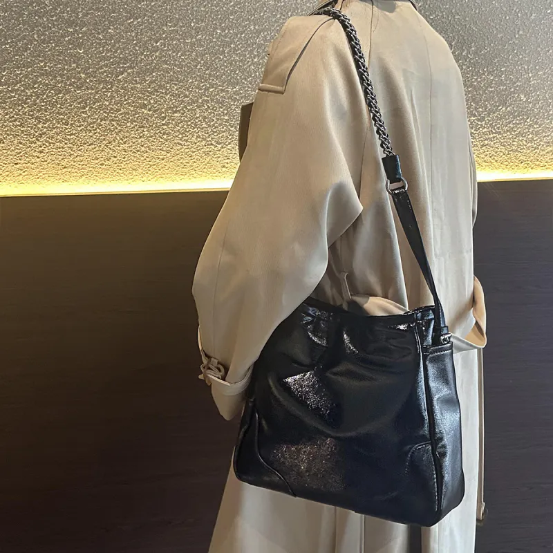 Dubaolu Synthetic Leather Handbag Shoulder Bag Regular Women's Angora Red/Black-9