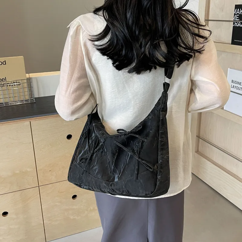 Cool Flannelette Shoulder Bag Women's Ecru/Silver/Black/Pink-9