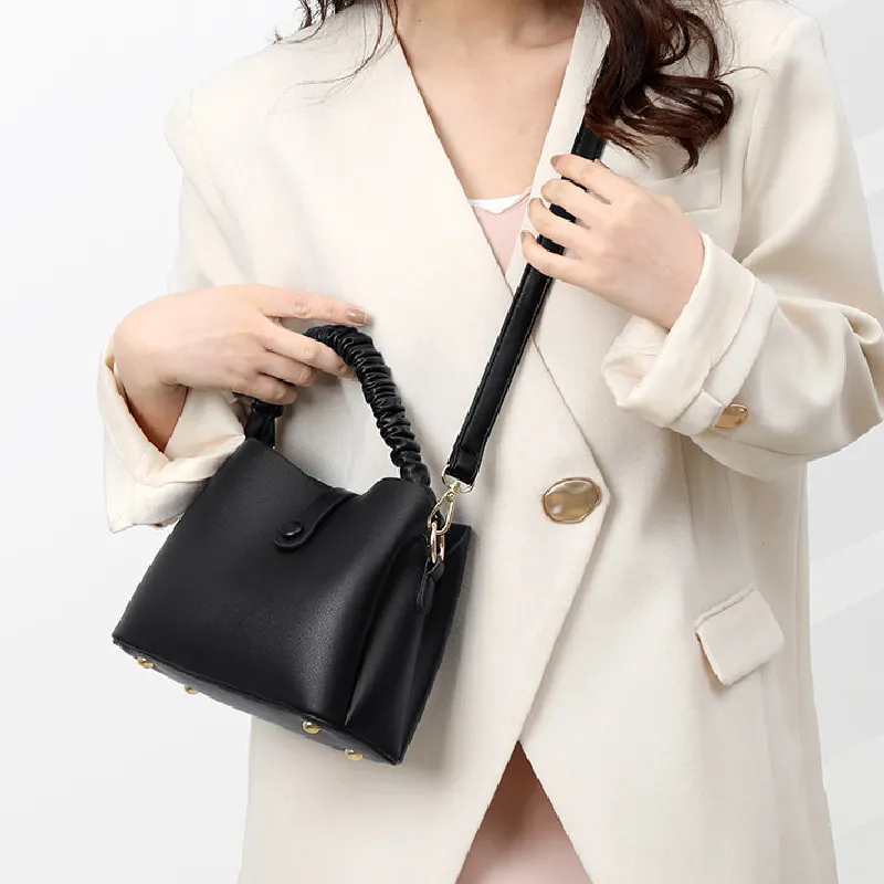 Cool Pu Shoulder Bag Regular Women's Black/Ecru/Yellow/Burgundy-11