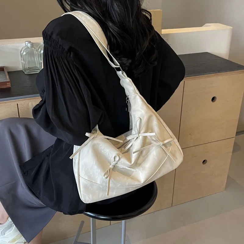 Cool Flannelette Shoulder Bag Women's Ecru/Silver/Black/Pink-3