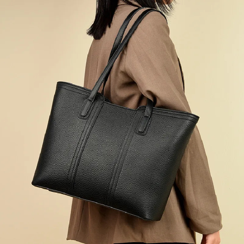 Cool Pu Tote Bag Shoulder Bag Regular Women's Black/Ecru/Khaki-2