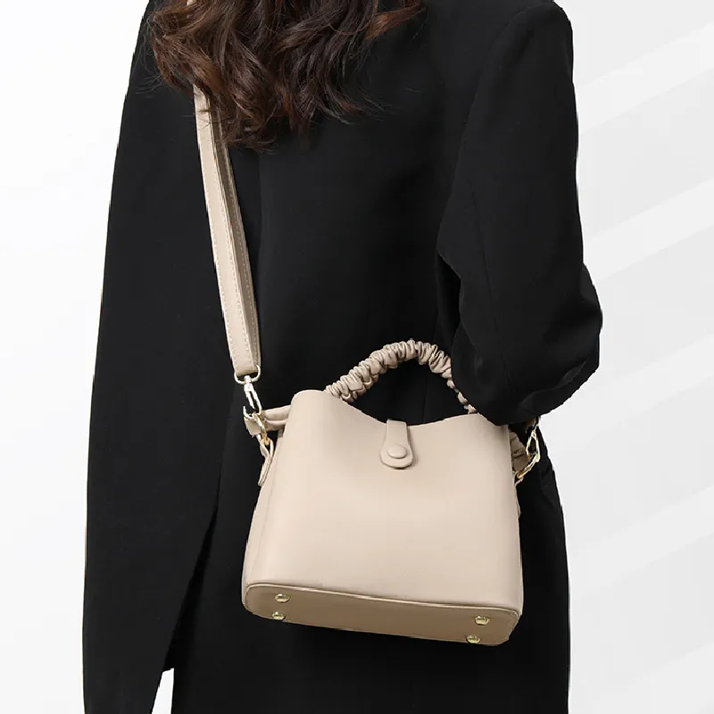Cool Pu Shoulder Bag Regular Women's Black/Ecru/Yellow/Burgundy-7