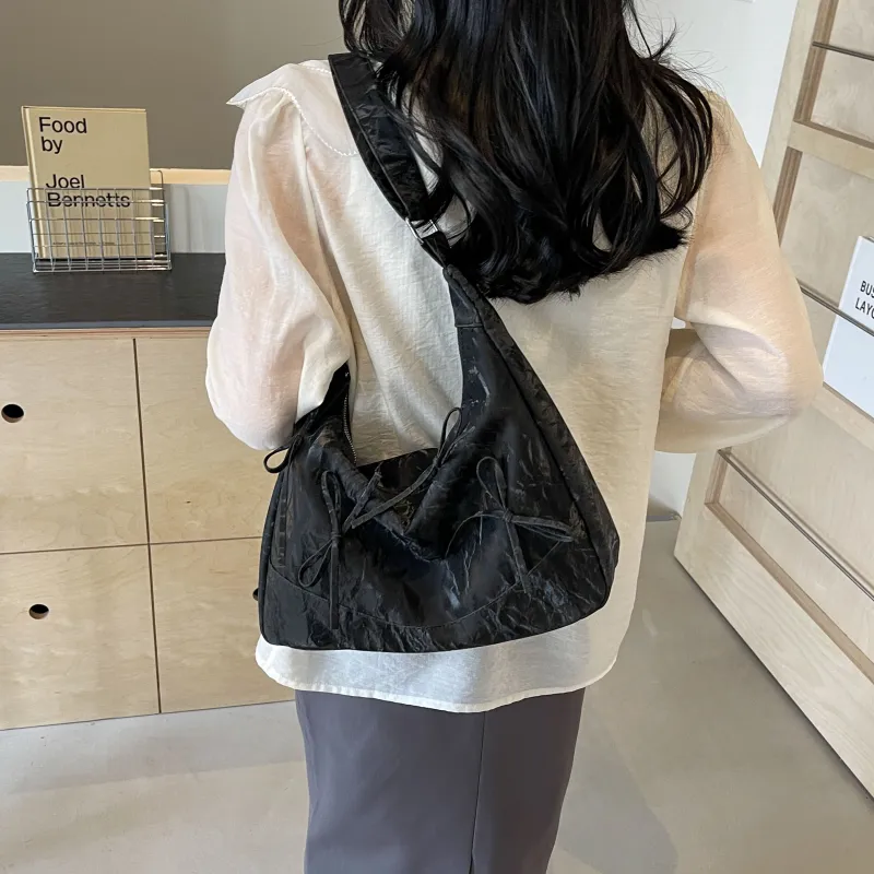 Cool Flannelette Shoulder Bag Women's Ecru/Silver/Black/Pink-10