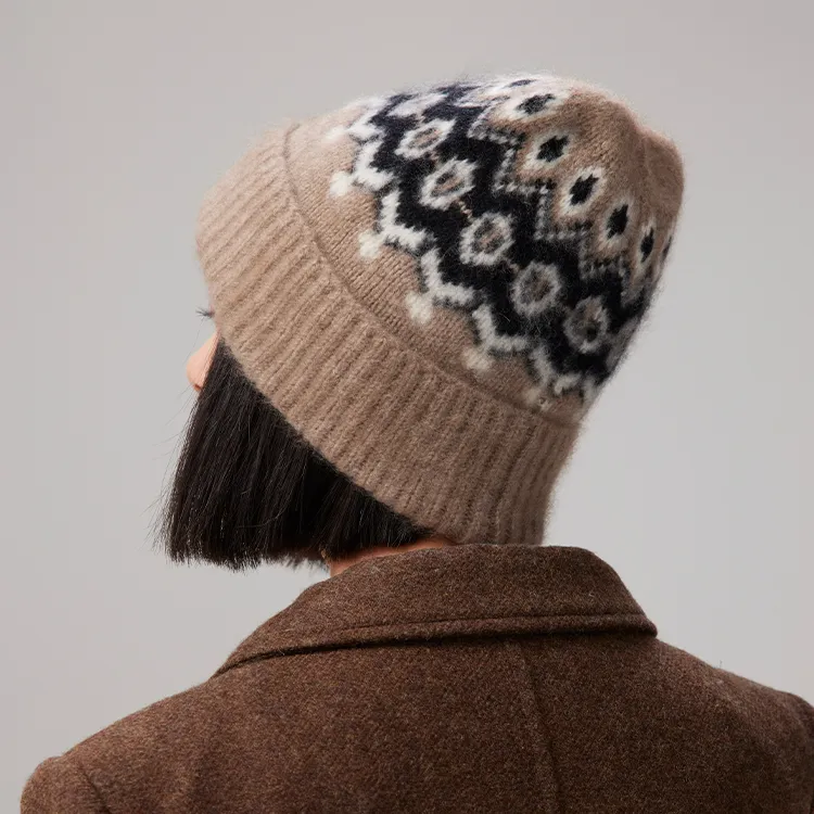 Lagur Beanies Women's-1