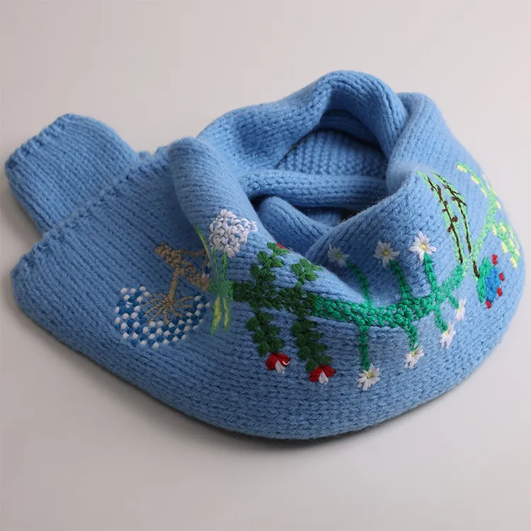 Lagur Merino Wool Knit Scarves Women's-1