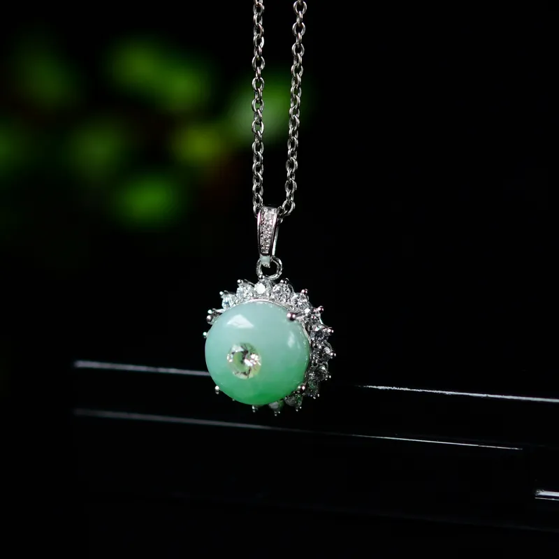 Xiao Tian Ice Glutinous Jadeite Pendants Women's-1