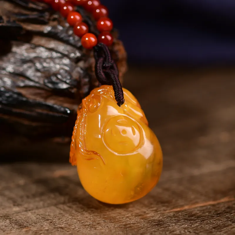 Xiao Tian Southern Red Agate Necklaces Unisex-1